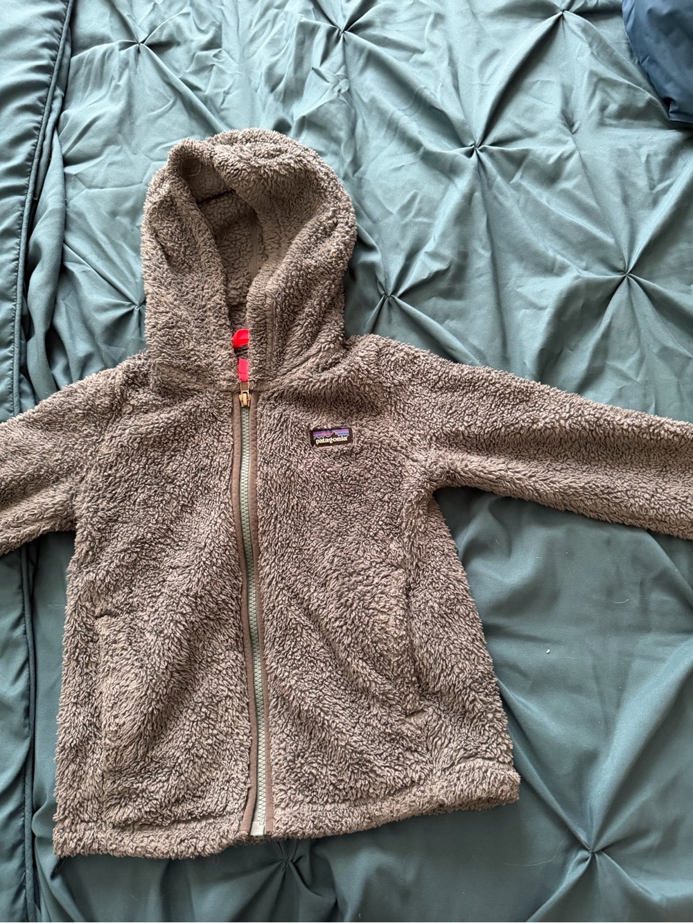 Patagonia Kids Taupe Sherpa Hoodie with Pink Zip Pull